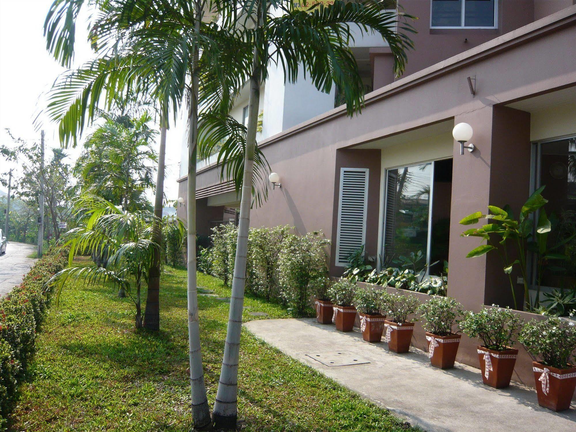 Thanapa Place Bangkok Luaran gambar