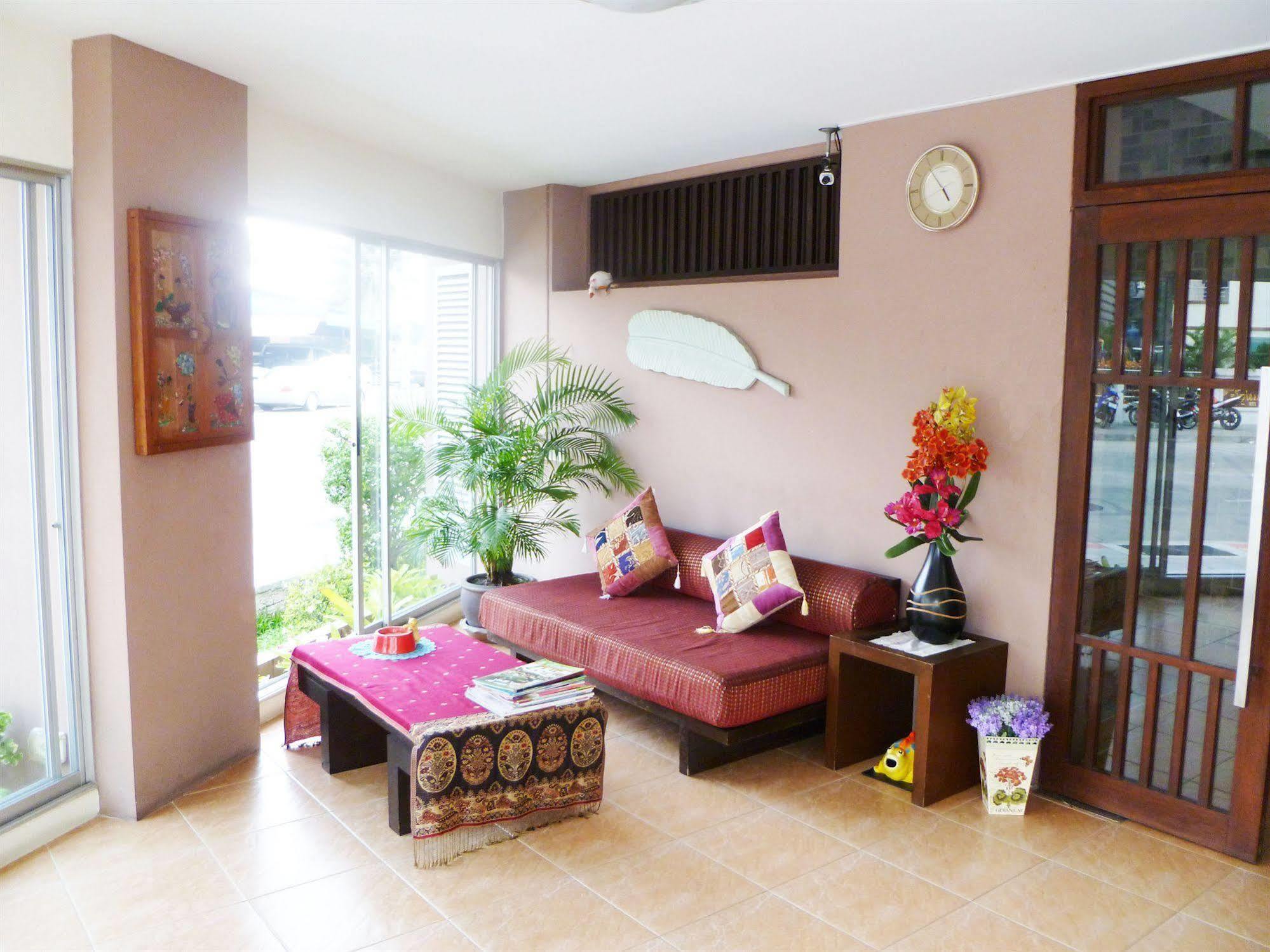 Thanapa Place Bangkok Luaran gambar